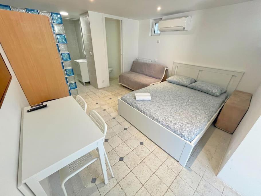 Villa 4 Appartements - Proche Centre Cagnes-sur-Mer Luaran gambar